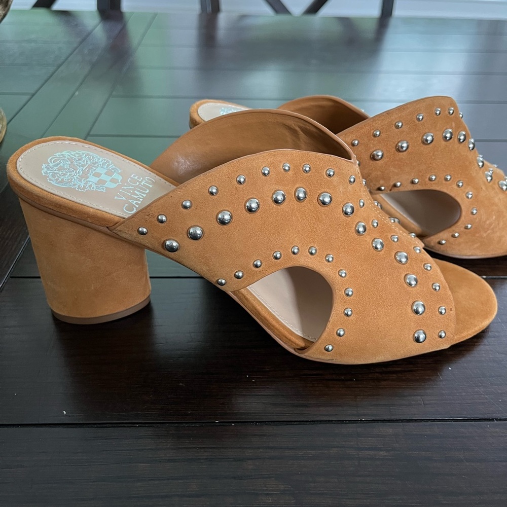 Vince Camuto slides - Picture 2 of 3